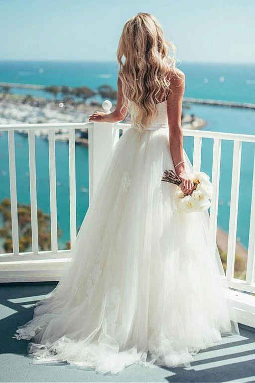 Pretty Spaghetti Straps A-line Tulle Ivory Summer Beach Wedding Dresses,stunning Bridal Gown DM283