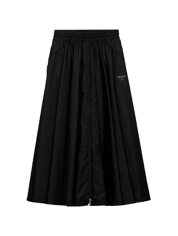 Wide skirt in lightweight Re-nylon