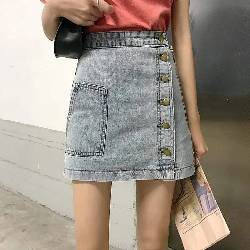 Women's Denim Skirt With Bottons