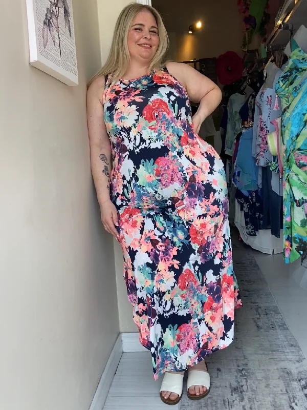 Hazel Plus Size Dress in Navy Floral