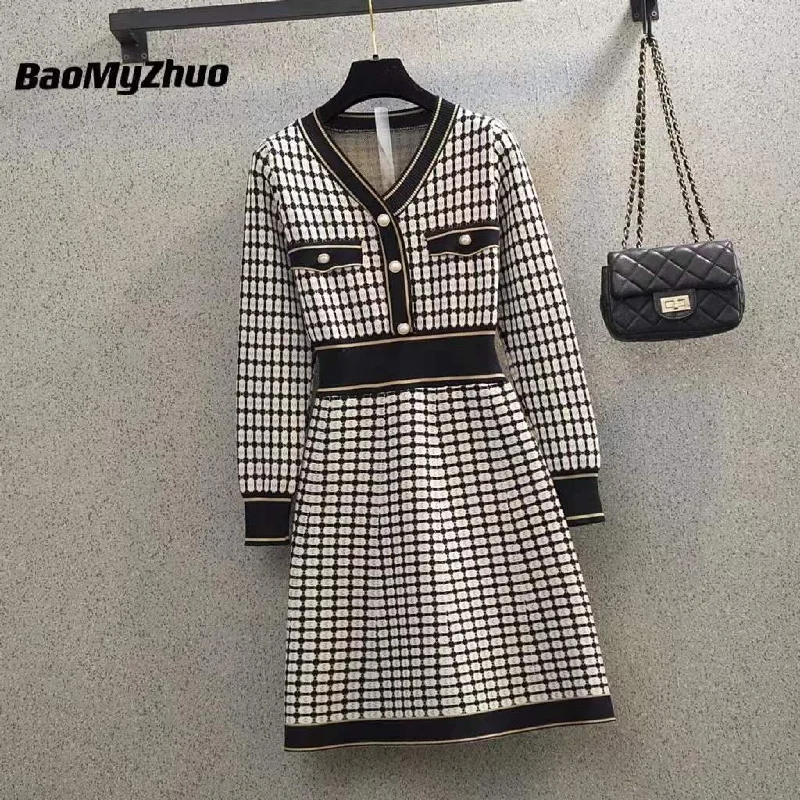 2023 Spring Women Elegant Plaid Houndstooth Knitted Dress Female Sexy Casual Bodycon Long Dress Vintage Pearl Button Robe